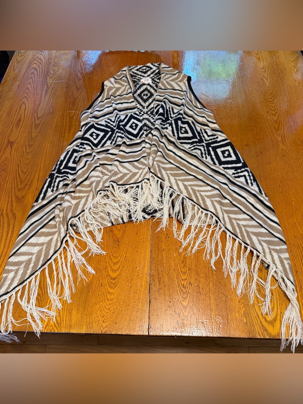 Hippie Rise Fringed Geometric Knit Throw Vest in Black and Tan Size M